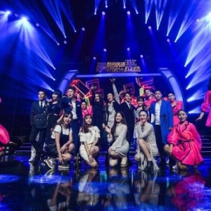揭密“造星”产业链：粉丝就这样成了被割的“韭菜”