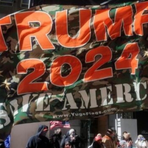 特朗普身边人透露：阿富汗局势变天后 特朗普肯定会在2024年参选总统 ...