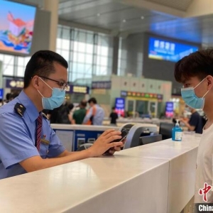 中秋假期火车票明起开售！疫情对出行有影响吗？