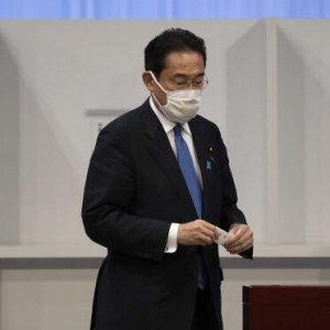 岸田文雄成日本第100任首相 他上台后的施政重点是啥？