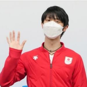 羽生结弦回顾冬奥会：4A跳是大家支持与鼓励的瞬间
