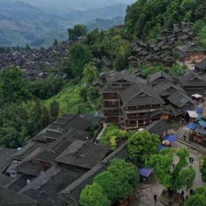 中国多地发放文旅消费劵 进行旅游业花式“自救”