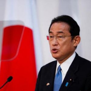 日本首相宣布对俄新制裁 冻结约140名俄公民资产