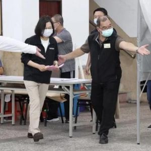 民进党派系斗争“前哨战”战罢 蔡英文是最大赢家？