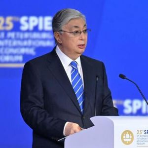 哈萨克斯坦总统：应推动“欧亚一体化”与中国“一带一路”建设相结合 ...