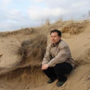 林业专家吴德东用三十五载见证“荒漠变绿洲”