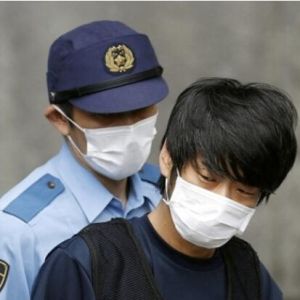 调查人员：枪击安倍案嫌疑人或自制火药 网查制造方法