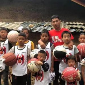 大凉山深处的“造梦人”：托举“雏鹰”振翅翱翔