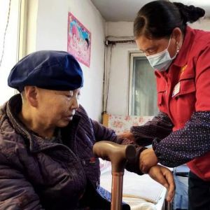 “两减免四支持” 青海实施32条措施为“一老一小”服务业纾困 ...