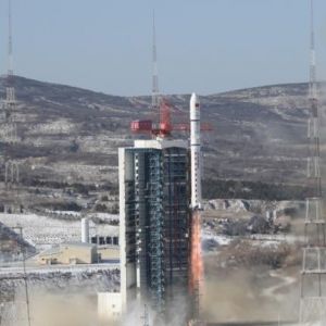长征二号丁运载火箭“拼车”一箭14星发射成功