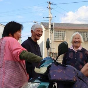 （两会观察）应对“银发浪潮”，何解养老服务之“痛”？