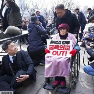 “用韩国的钱还日本的债！日本连1日元都不用拿”