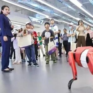 上海举办民企开放日活动 邀社会公众领略AI魅力